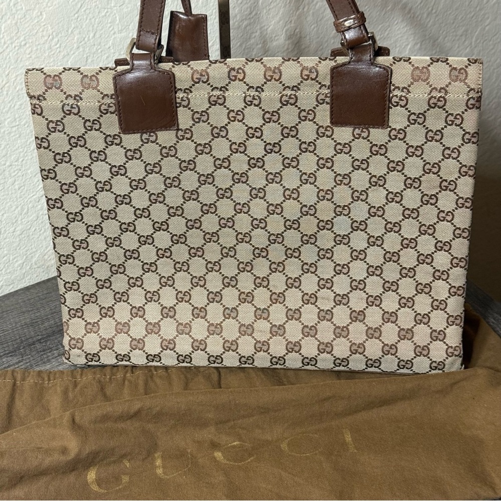 💎GUCCI BUSINESS BAG/ BRIEFCASE W/ Lock & Key💎 - Picture 4 of 16
